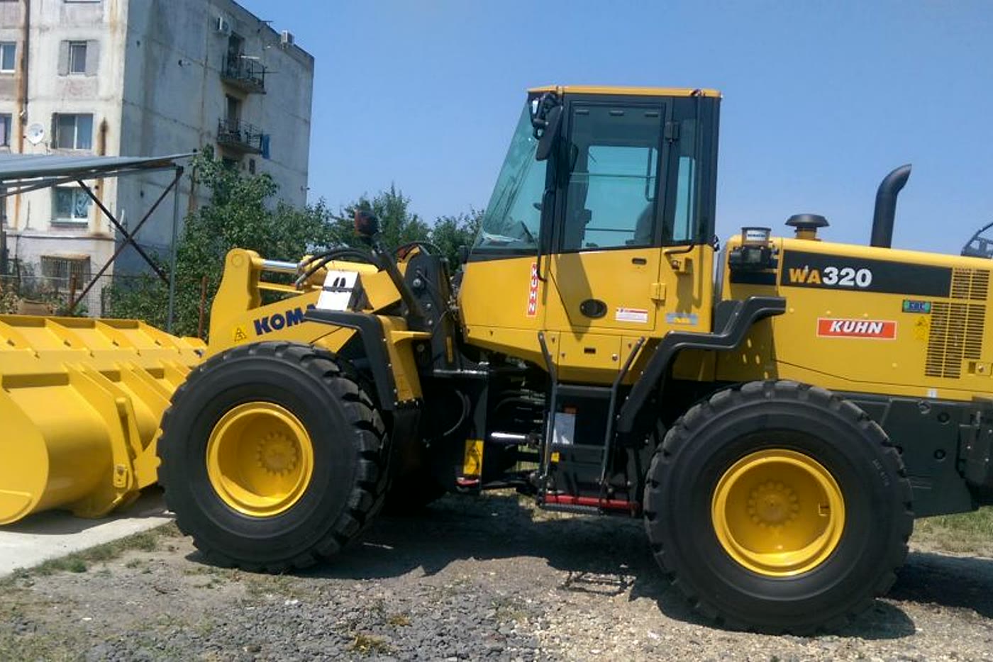 Incarcator frontal de inchiriat Komatsu WA 320-6